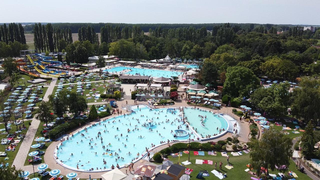 Ferienwohnung Rivapark Dunajská Streda Exterior foto